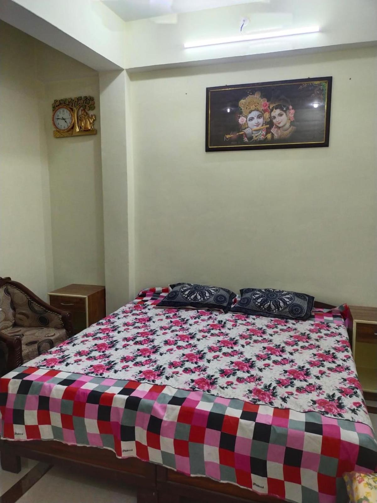 ホテル Shree Krishna Garden Jhusi エクステリア 写真