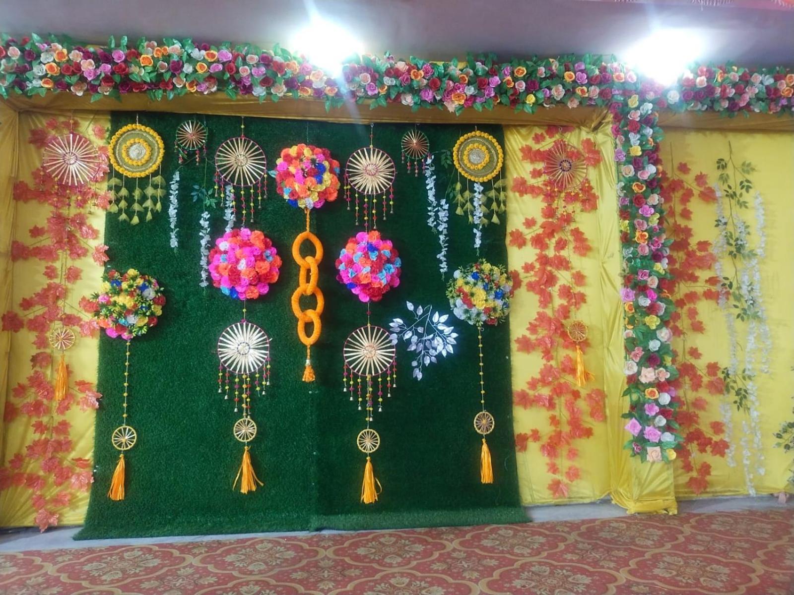 ホテル Shree Krishna Garden Jhusi エクステリア 写真